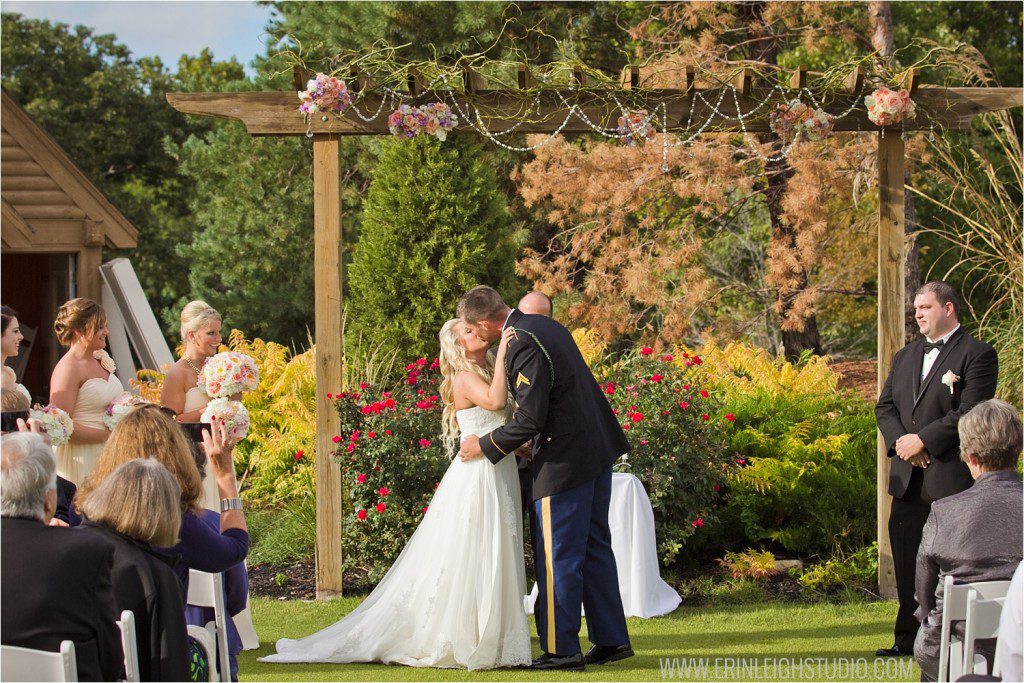 Deer-Creek-Wedding-Photos-Overland-Park-KS_0047