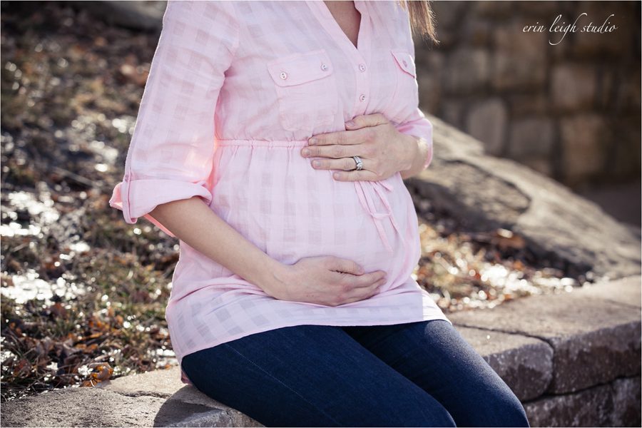 Olathe-Newborn-Photographer-Chalkboard-Pregnancy-Announcement